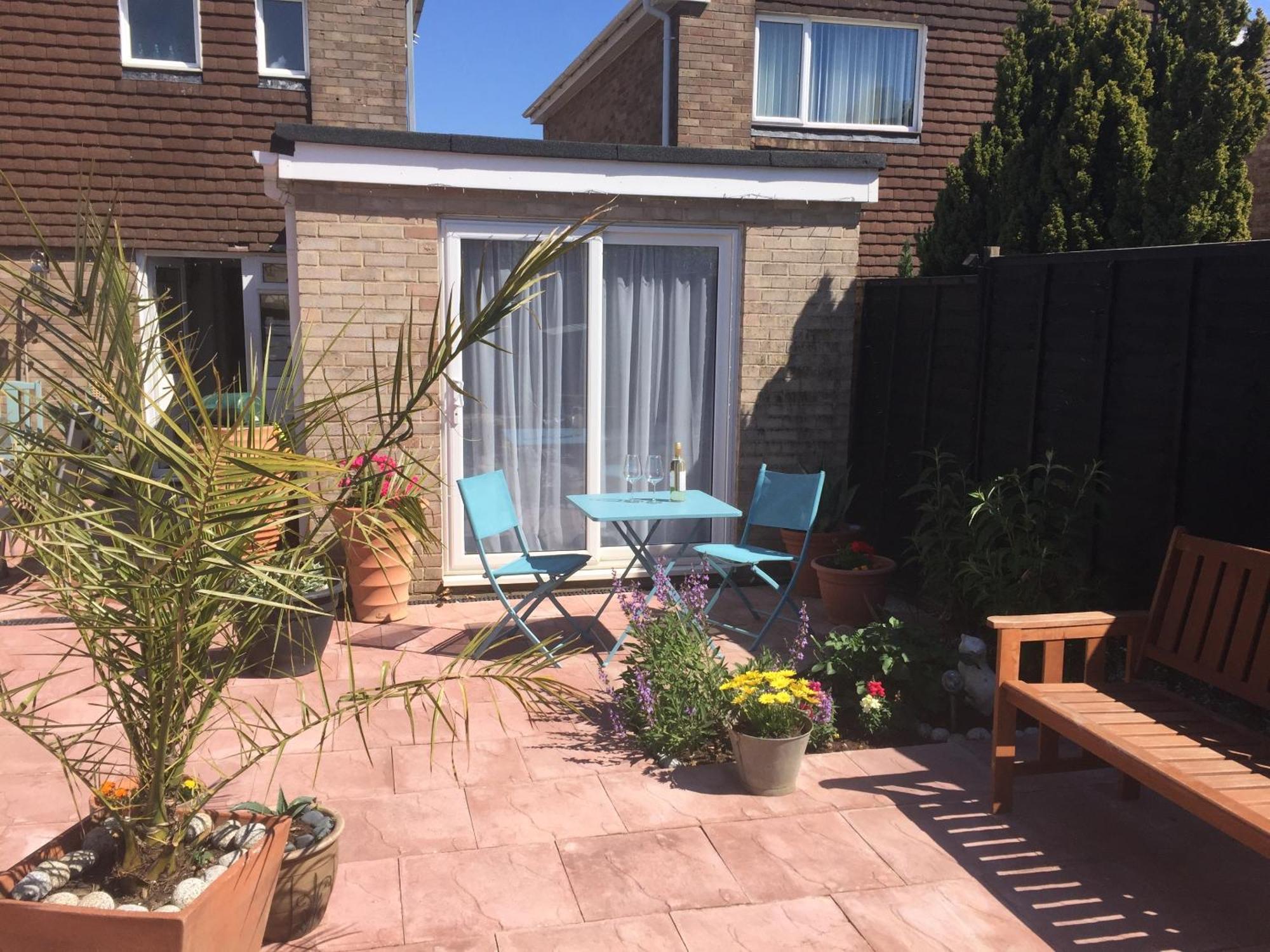 Basingstoke En Suite Room In Garden Annex Екстериор снимка