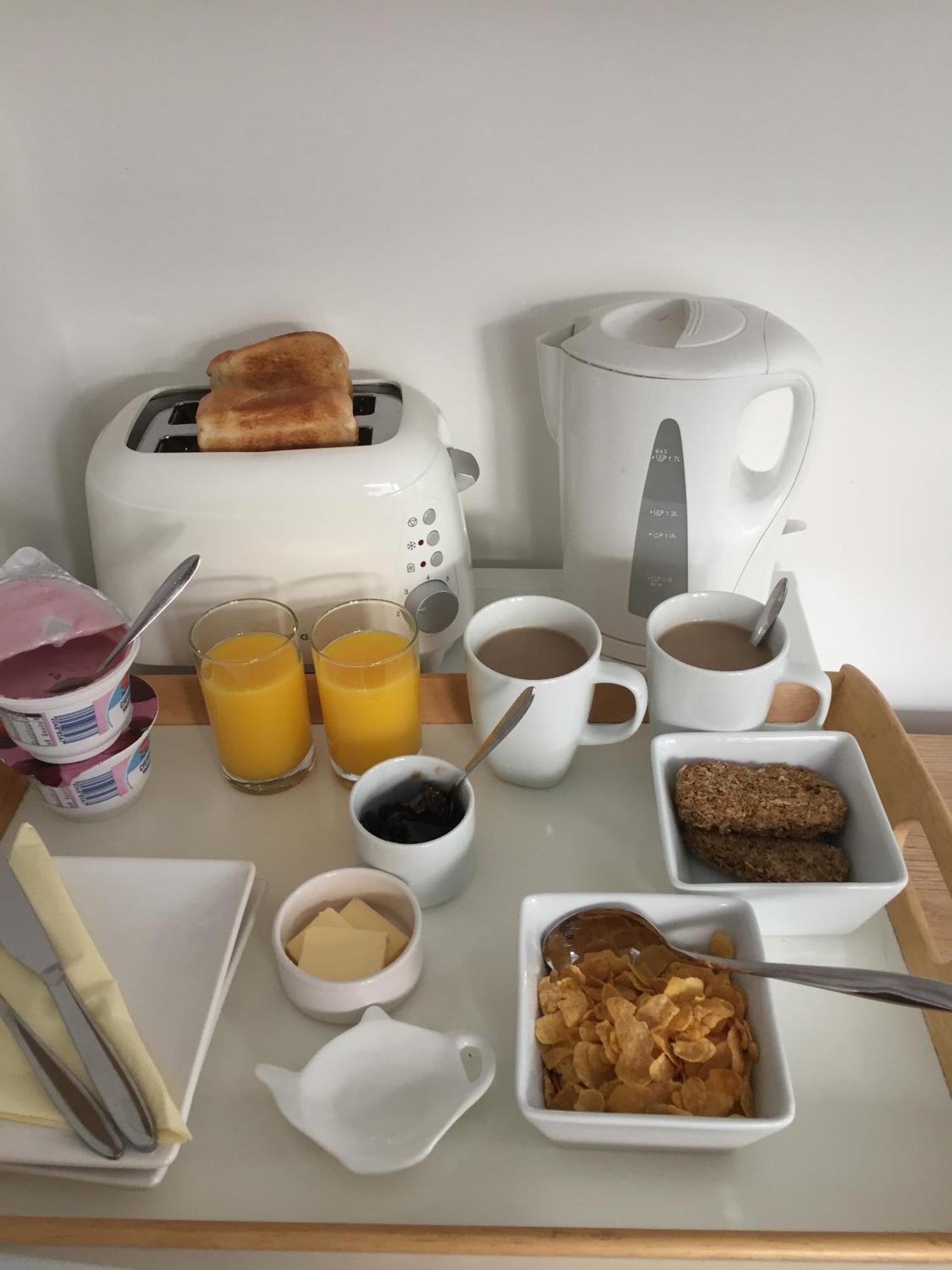Basingstoke En Suite Room In Garden Annex Екстериор снимка