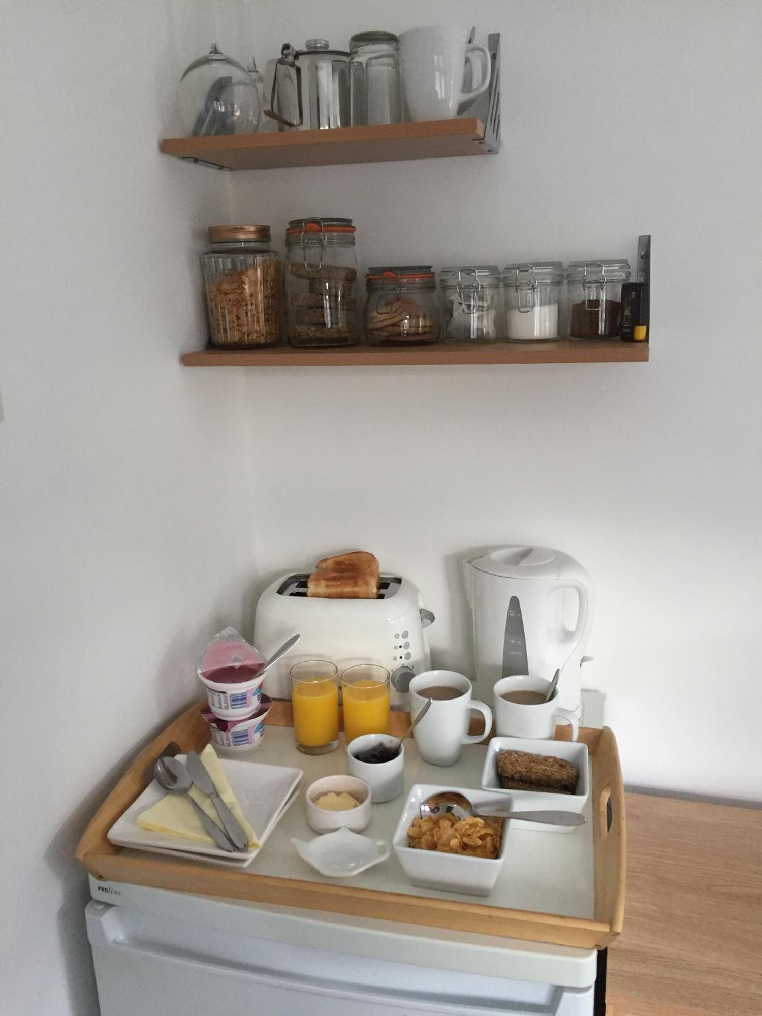 Basingstoke En Suite Room In Garden Annex Екстериор снимка